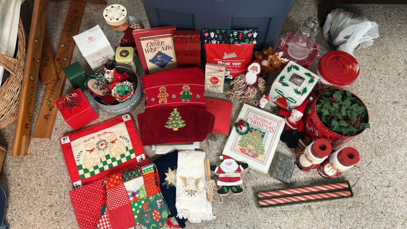 Assorted Christmas Decor