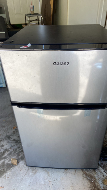 Galanz Mini Refrigerator