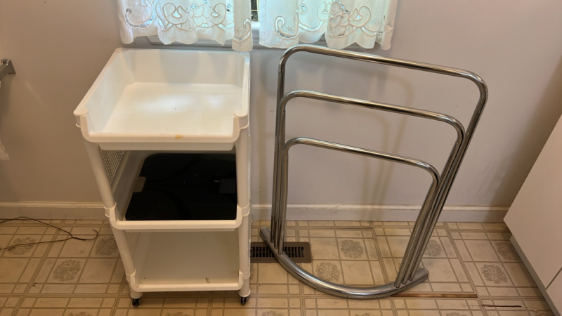 Towel Drying Rack and Rolling Bathroom Caddy w/ Scale