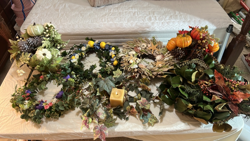 Assorted Wreaths and Decor