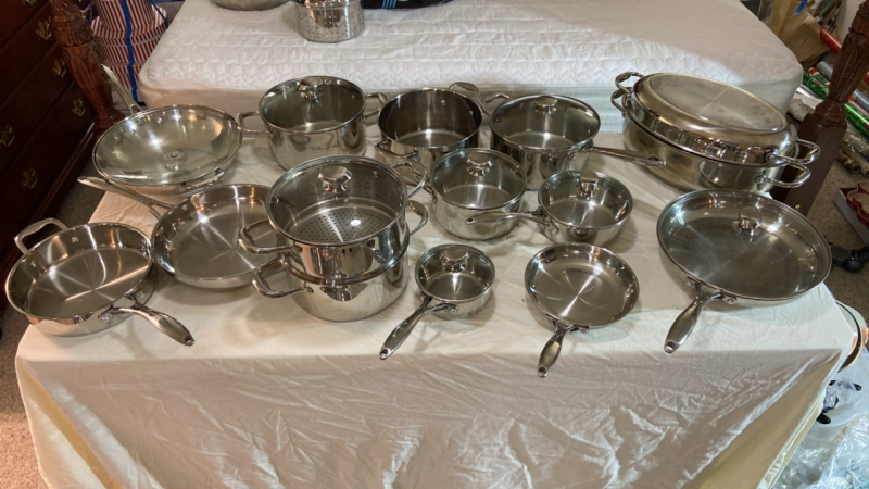 Wolfgang Puck Bistro Elite Pots and Pans (24)