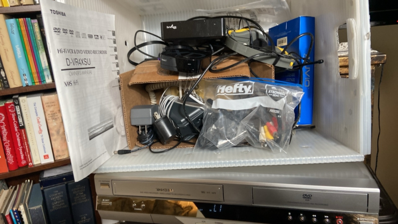 VCR & DVD PLAYER