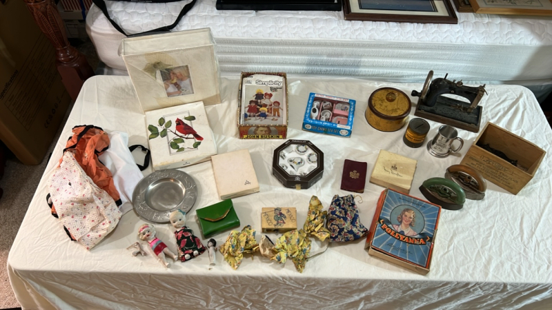 Assorted Keepsakes