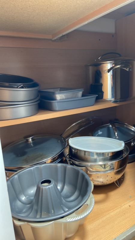 Assorted Cookware