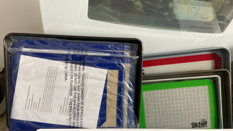Sheets Pans, Cooling Racks and Cookie Sheets