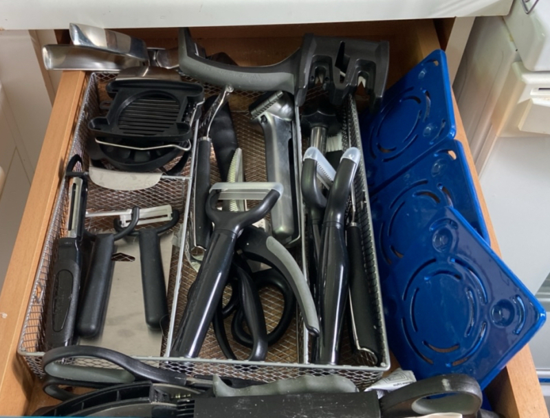 Assorted Kitchen Utensils