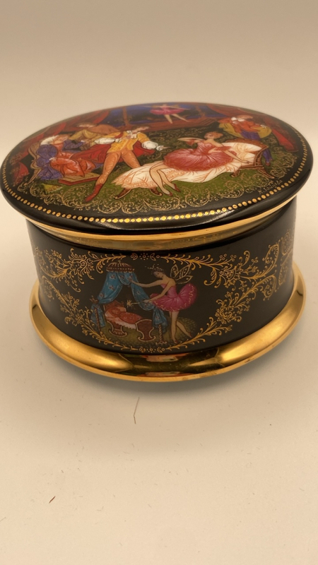 Vintage Ardleigh Elliot & Sons Swan Lake Music Box
