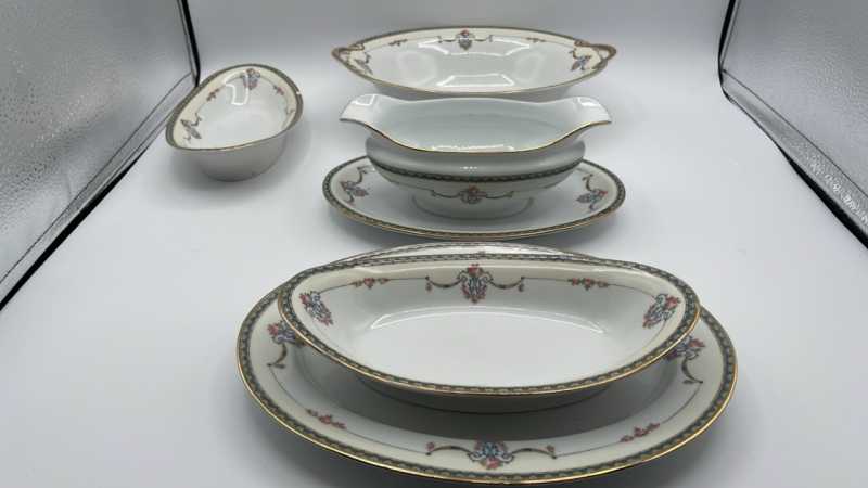 Noritake Laureate Gravy and Serving Bowls
