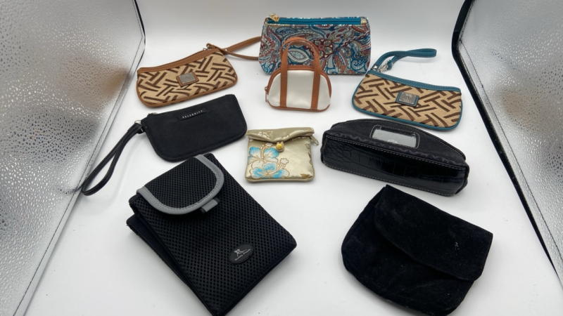Change Purses and Pouches