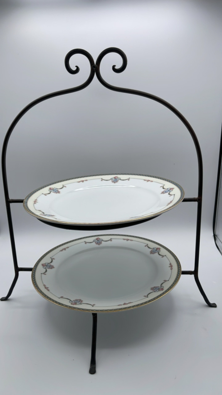 Noritake Laureate 2pc Plates and Metal Stand