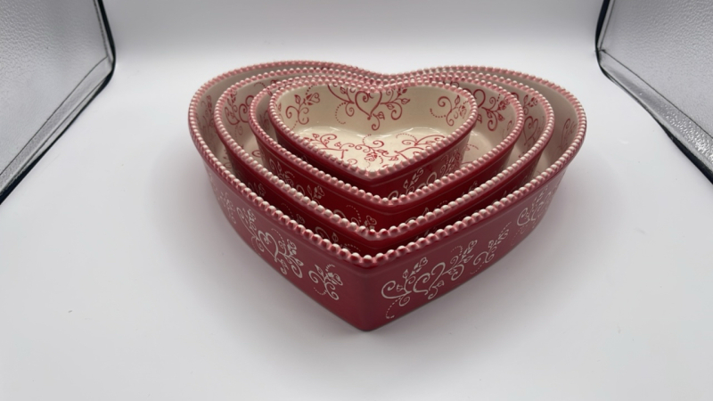 Floral Lace Red Nesting Hearts