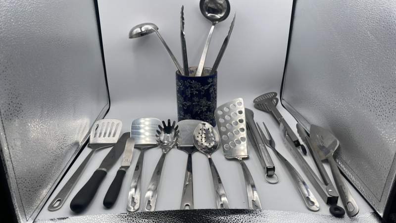 Floral Lace Utensil Caddy