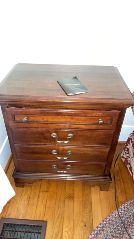 Broyhill 3 Drawer Chest