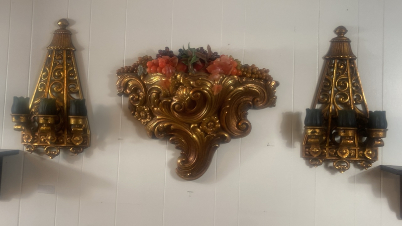 Vintage Wall Sconces & Decor