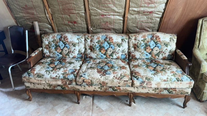 Vintage Floral 3-Section Couch