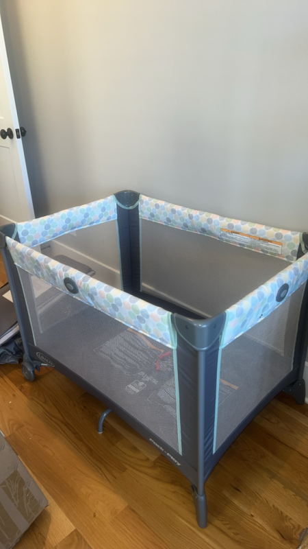 Graco Children&rsquo;s Pack N Play with Accessories & Travel Bag