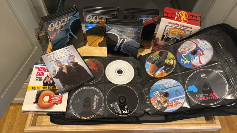 Blu-ray Disc Player & DvD Collection