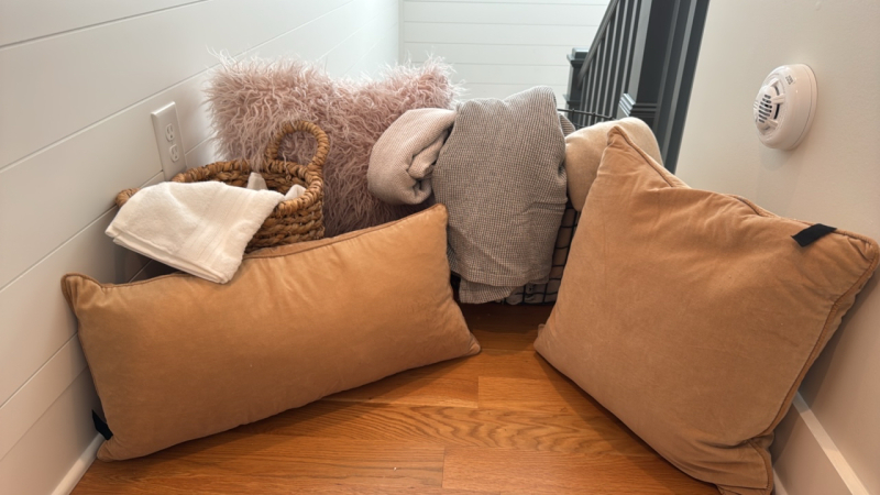 Newport Throw Pillows & Blankets w/ Woven and Metal Baskets