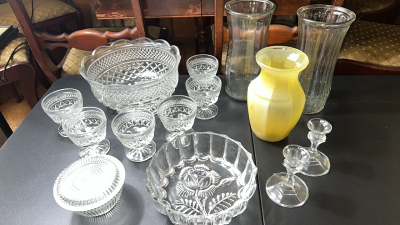 Punchbowl, Glasses & Glassware