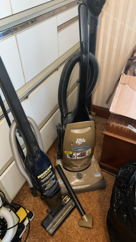Dirt Devil Swivel Glide Vacuum & Hoover Quik-Broom Bagless Vacuum