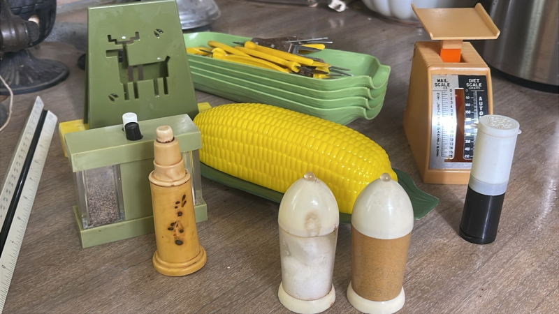 Retro Kitchen Sets Rocket Salt & Pepper
