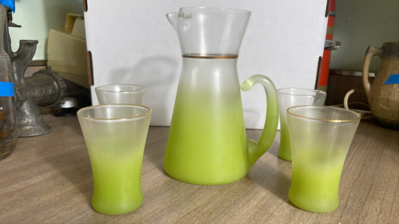 Blending Glass Pitcher & Glasses