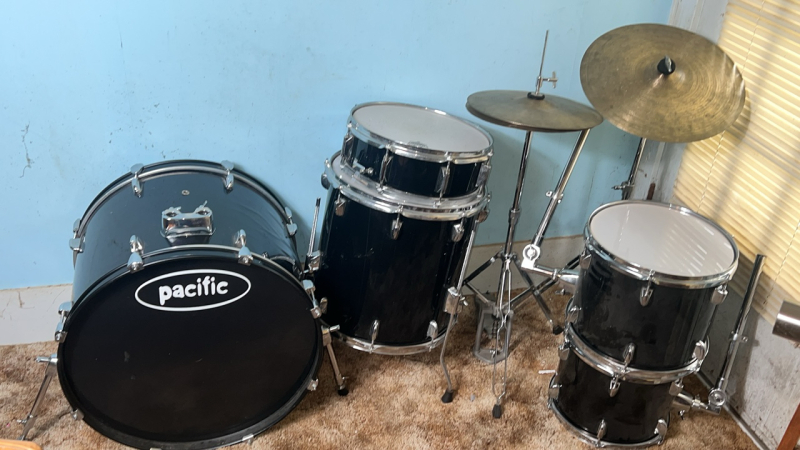 Pacific Drum Set