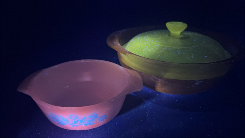 Radiant Pyrex Dish w/ Lid & Fire King Dish