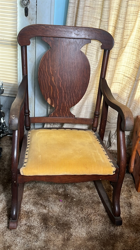 Wooden Rocking Chair