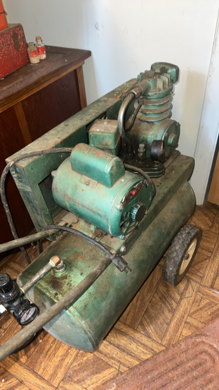 Rolling Air Compressor