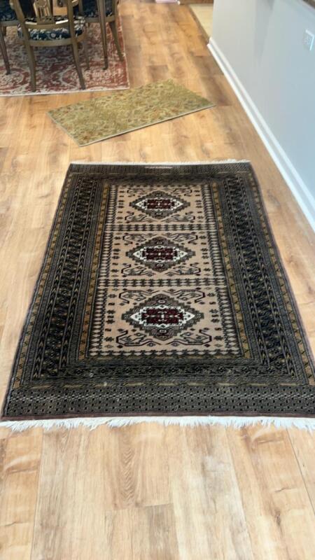 Area rugs 3