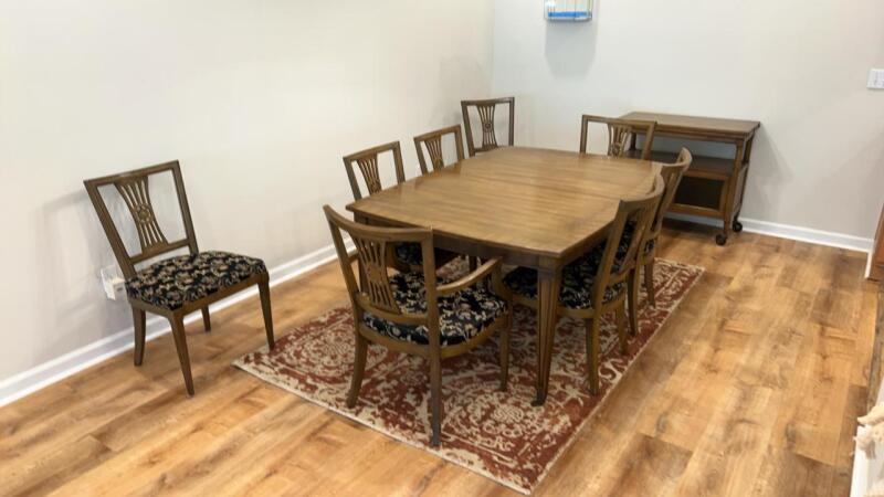 Dining Room Table & Serving Cart 8 Chairs