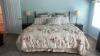 Broyhill Queen Bedroom Suite Bed Nightstands Mirror