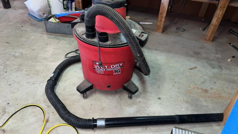 Sears Craftsman 16 Gal Wet-Dry Double Insulated Vac