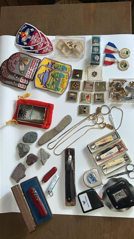 Awards, Medals, Patches & Pocket Knives