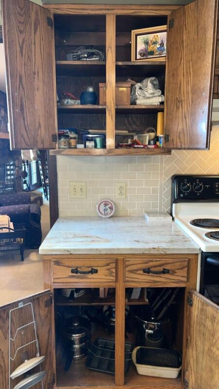 Kitchen Pots, Pans & Misc