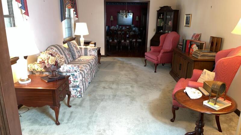 Parlor Room Contents