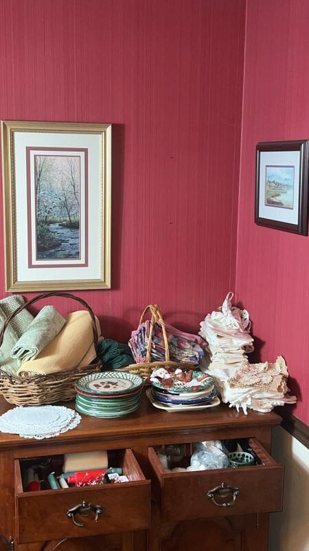 Artwork & Home Essentials