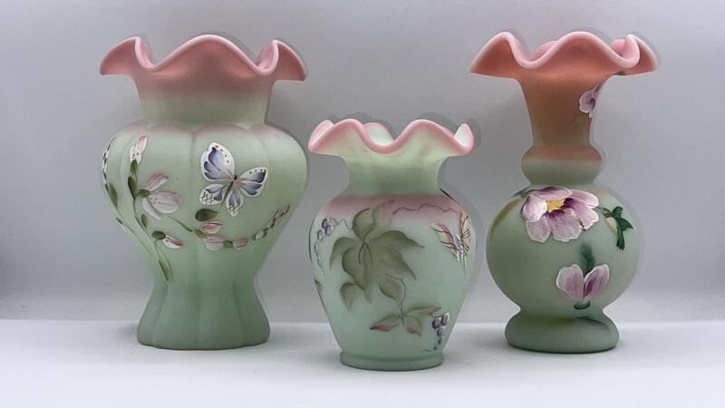 Fenton Lotus Mint Burmese Glass Vases (3)