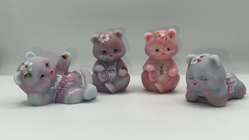 Fenton 100th Anniversary Edition Bear Figurines (4)