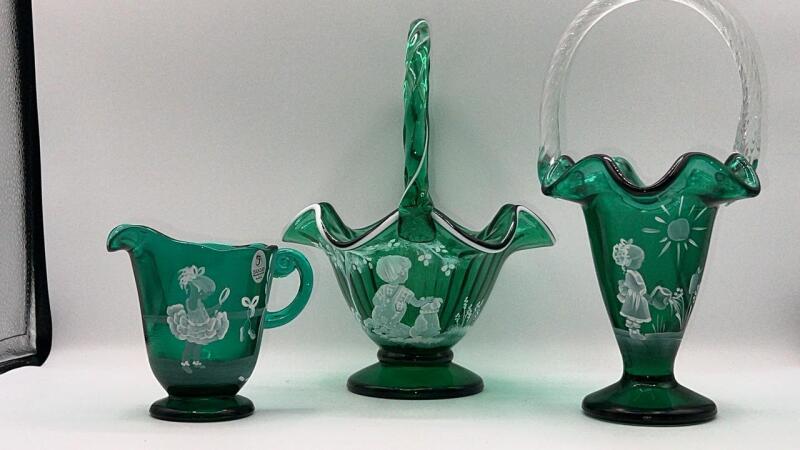Fenton Emerald Green Glass Mary Gregory Style Pitcher & Hand Baskets (2)
