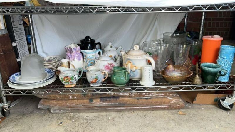 Vintage Glass, China & Pottery
