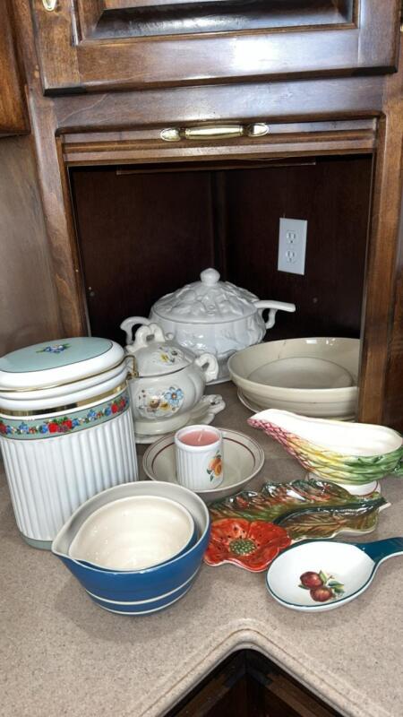Ceramics & Porcelain Dishes