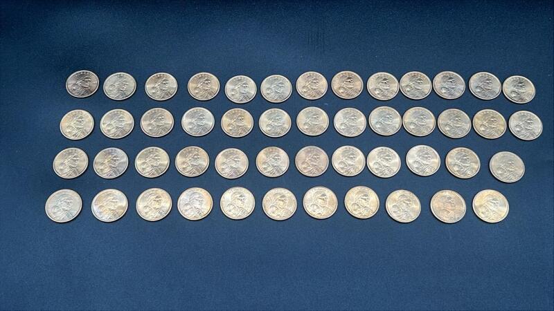 (49) 2000 Sacagawea Dollars