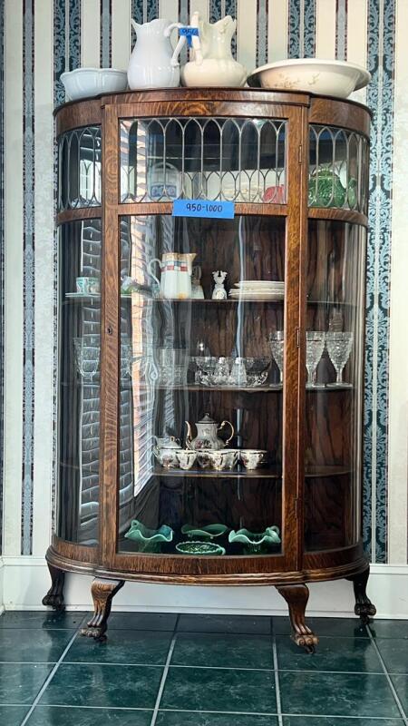 Wooden China Curio Cabinet