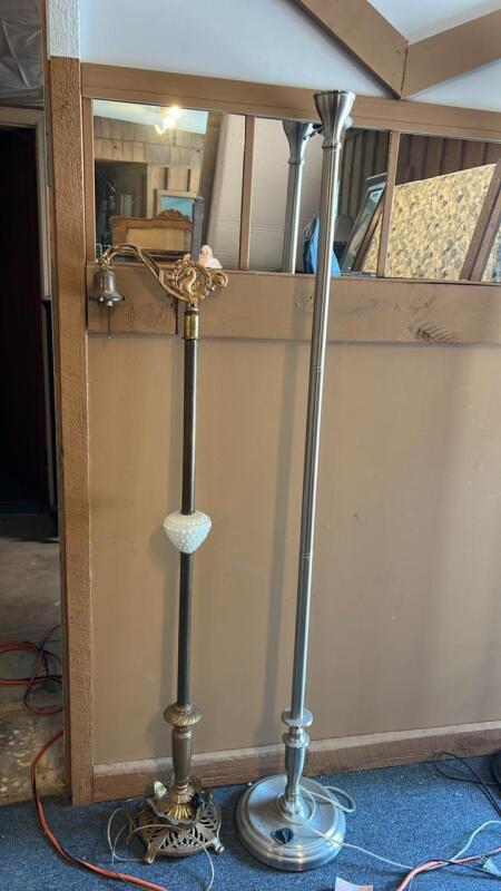 Floor lamps (2)