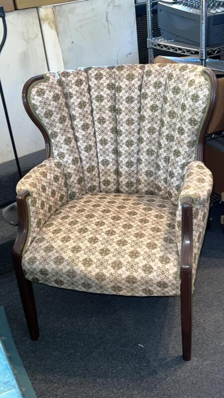 Floral Upholstered Channel Back Lounge