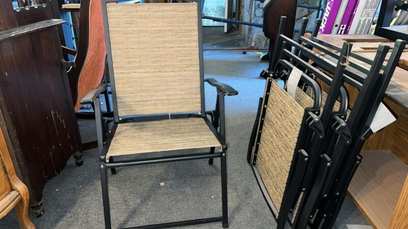 Home Trends Folding Chairs (4)