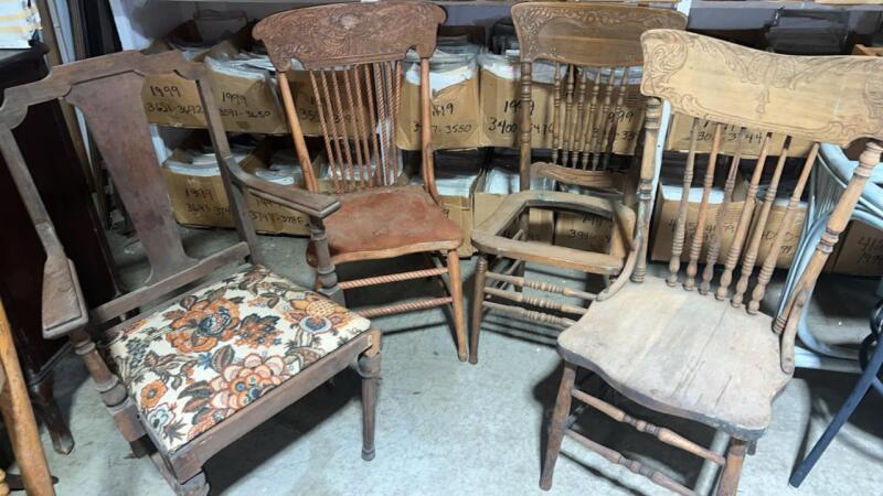 Wooden Dining Room Chairs (4)