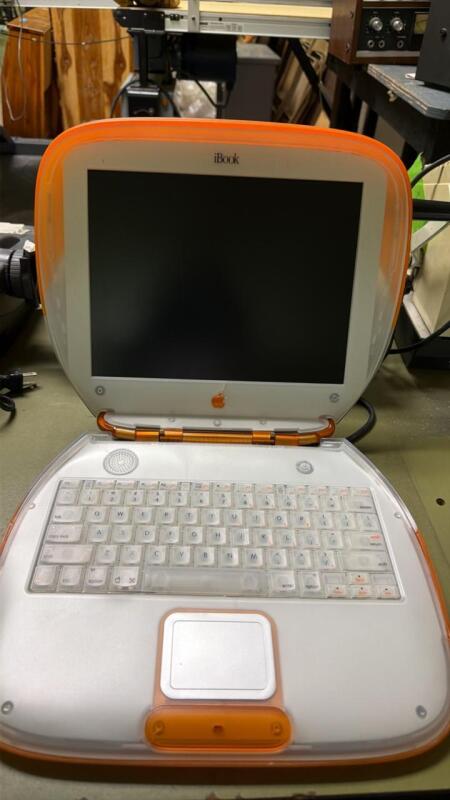 Apple iBook Laptop